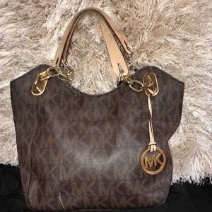 MK MICHAEL KORS MONOGRAM TOTE